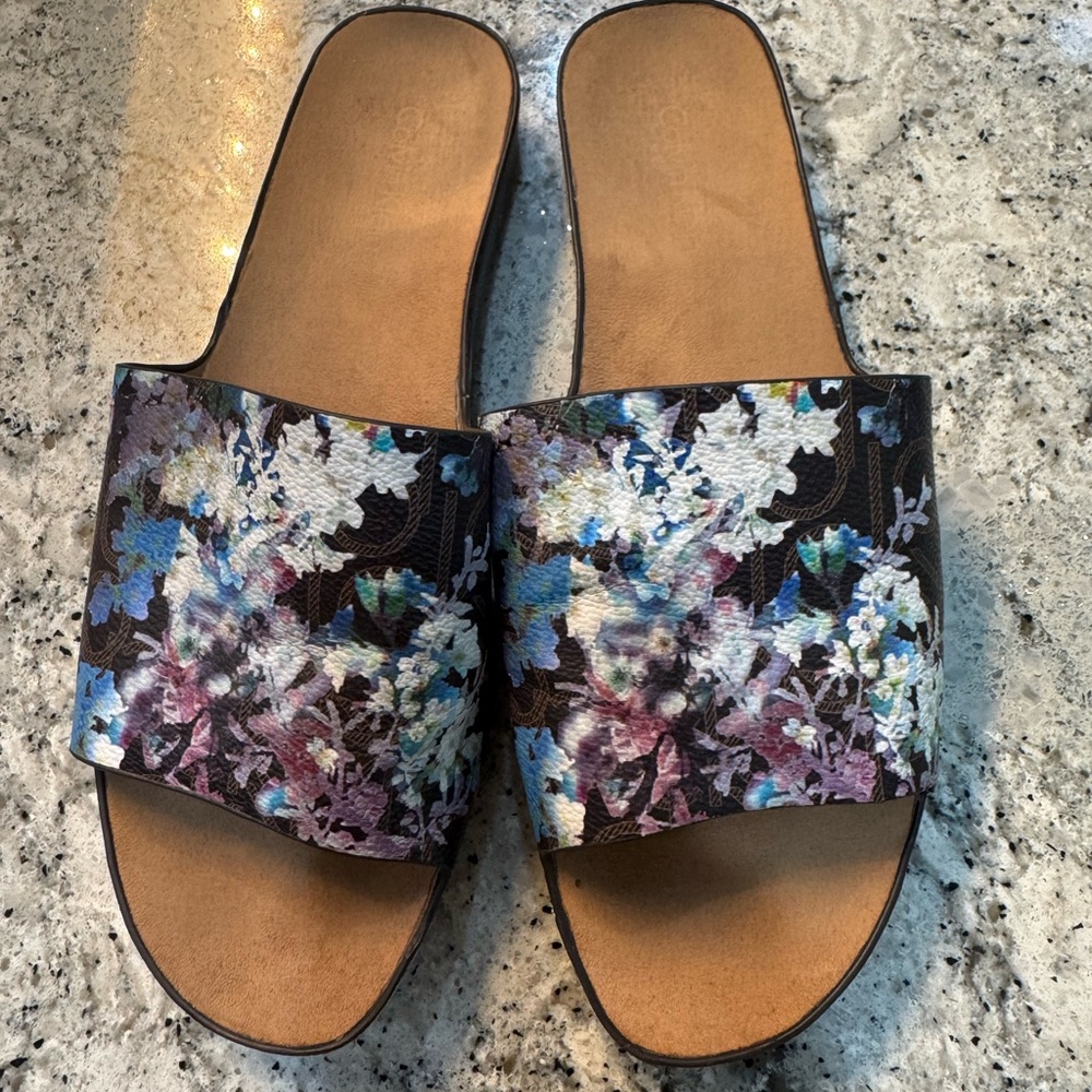 Calvin Klein Floral Slide Sandals - Black and Multicolor